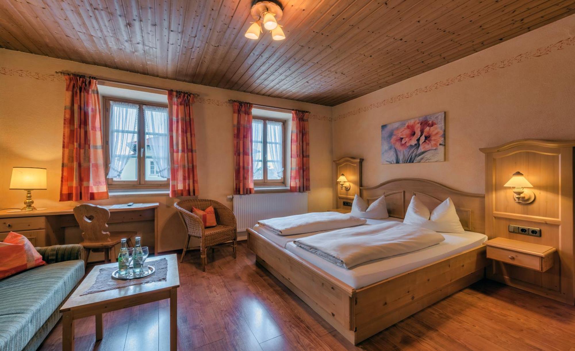 Hotel Altwirt Ленггрис Экстерьер фото