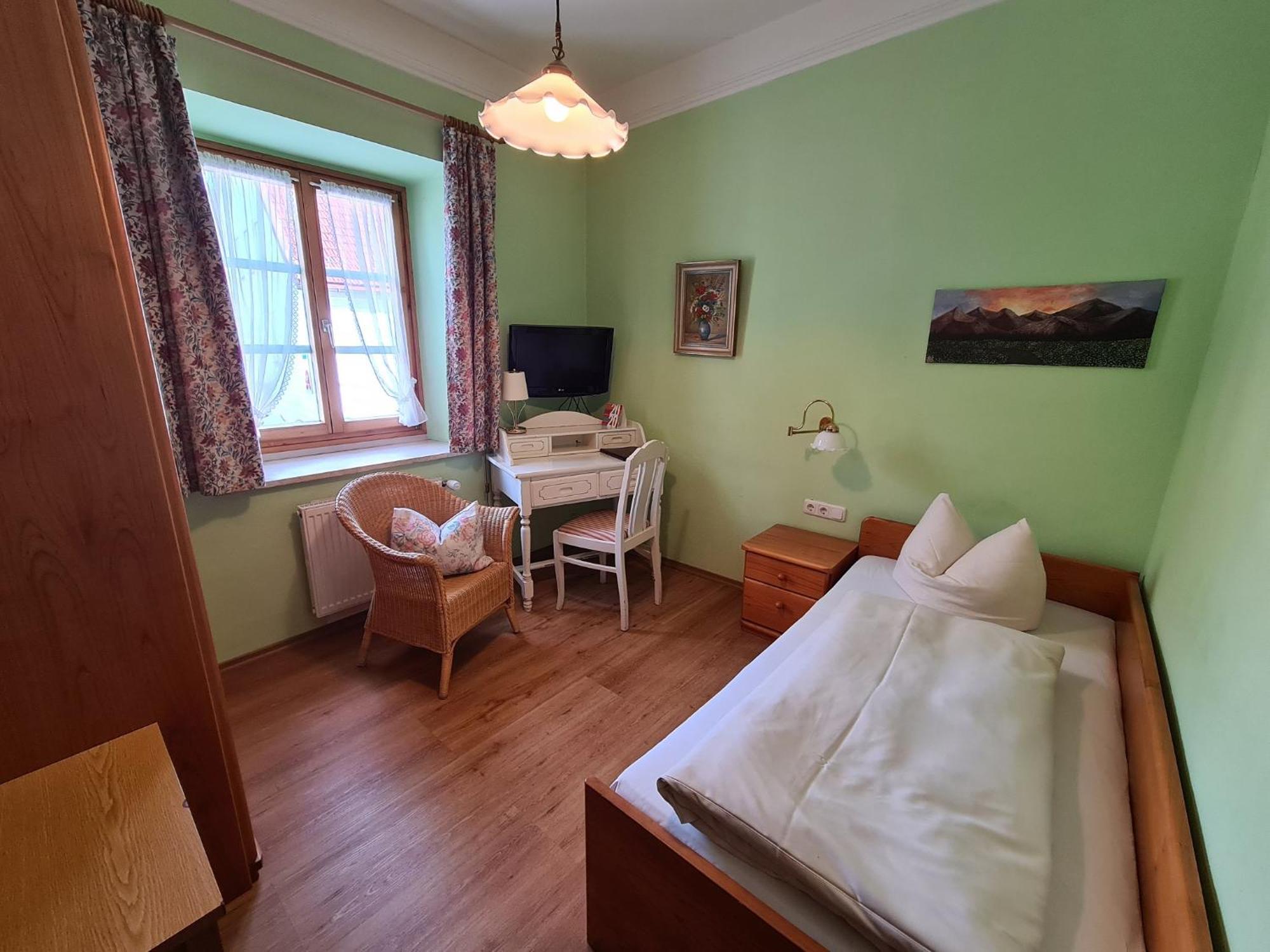 Hotel Altwirt Ленггрис Экстерьер фото